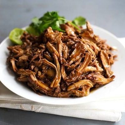 Honey Glazed Crockpot Chicken Adobo - simple pantry ingredients, hardly any hands-on time, 200 calories. | https://global-wellness.news