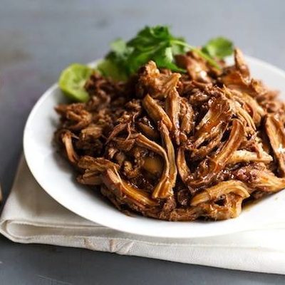 Honey Glazed Crockpot Chicken Adobo - simple pantry ingredients, hardly any hands-on time, 200 calories. | https://global-wellness.news