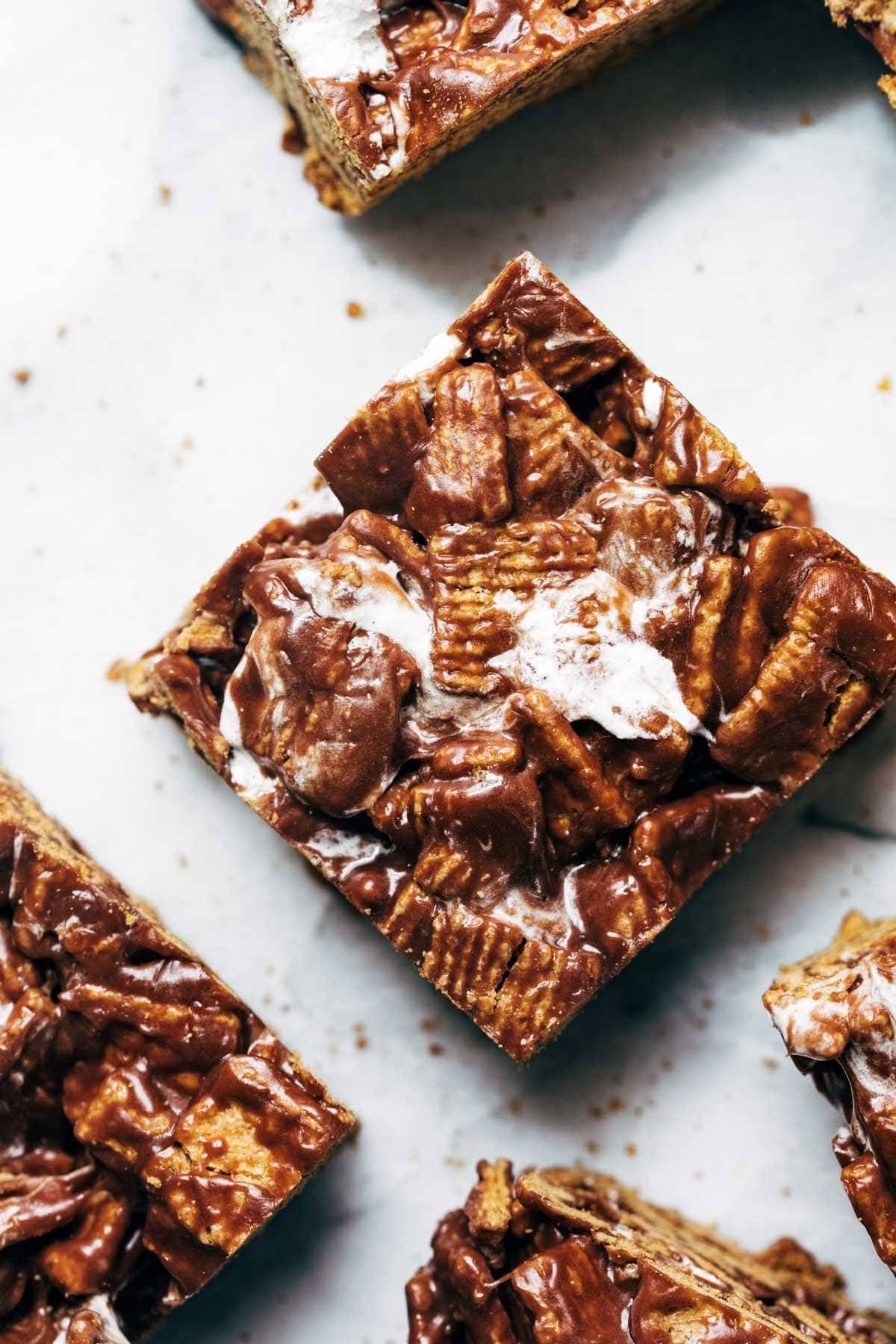 Golden Grahams Bars cut into squares.